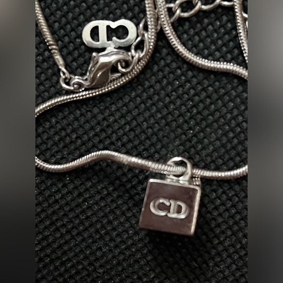 Christian Dior CD Logo Cube Silver Tone Pendant Necklace Authentic Preloved - Picture 5 of 6